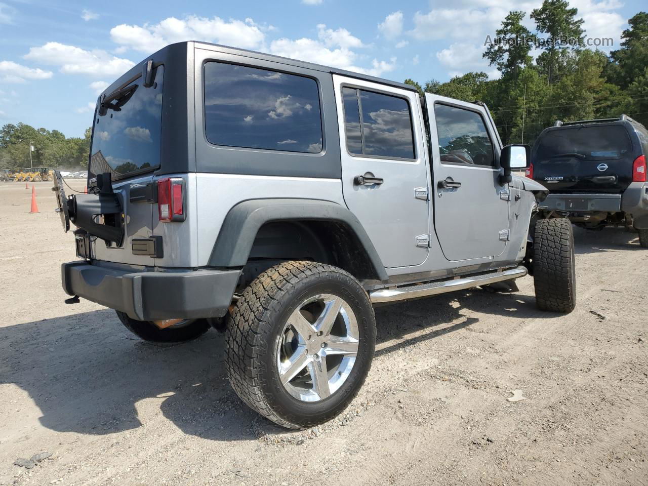 2014 Jeep Wrangler Unlimited Sport Silver vin: 1C4HJWDG0EL311802