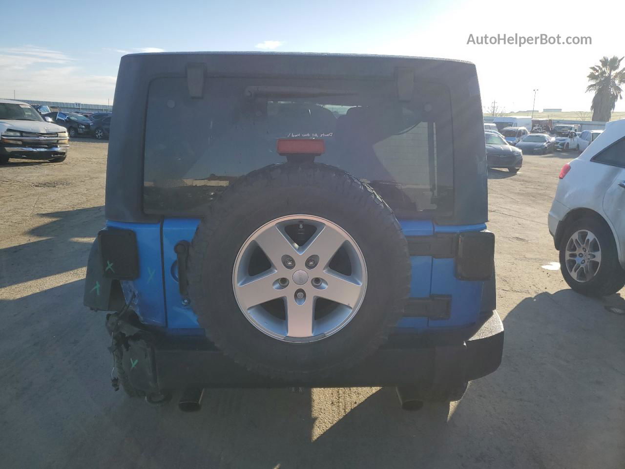 2014 Jeep Wrangler Unlimited Sport Синий vin: 1C4HJWDG1EL288062