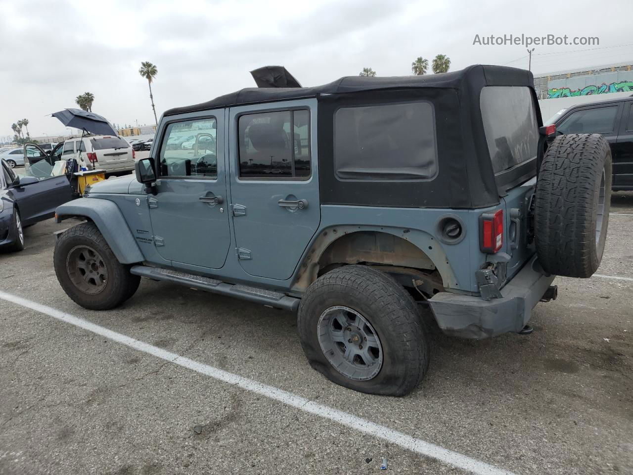 2014 Jeep Wrangler Unlimited Sport Gray vin: 1C4HJWDG2EL106210