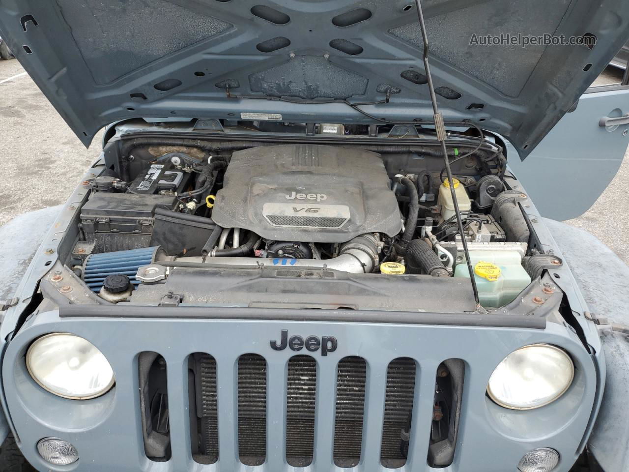 2014 Jeep Wrangler Unlimited Sport Gray vin: 1C4HJWDG2EL106210