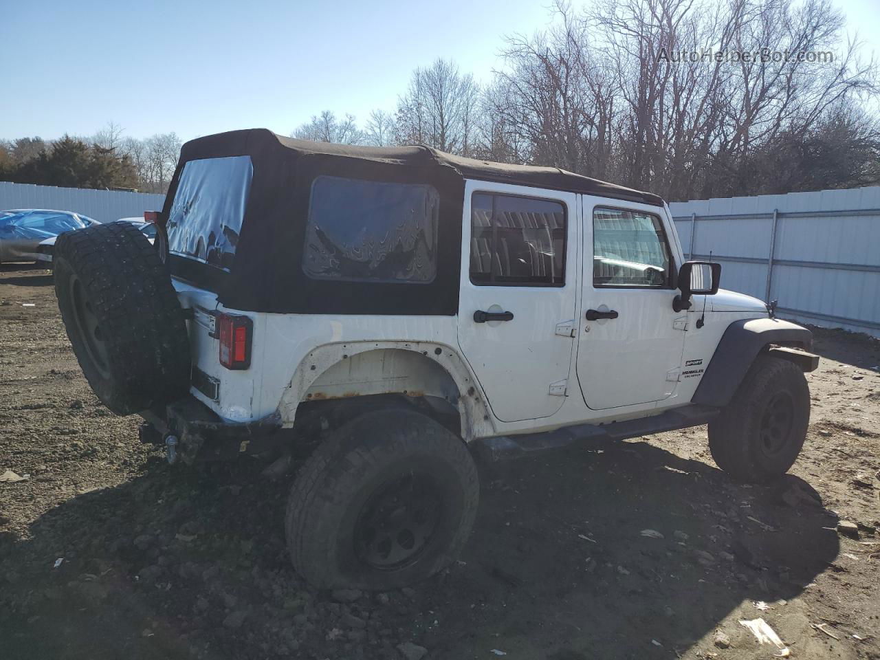 2014 Jeep Wrangler Unlimited Sport White vin: 1C4HJWDG4EL317487