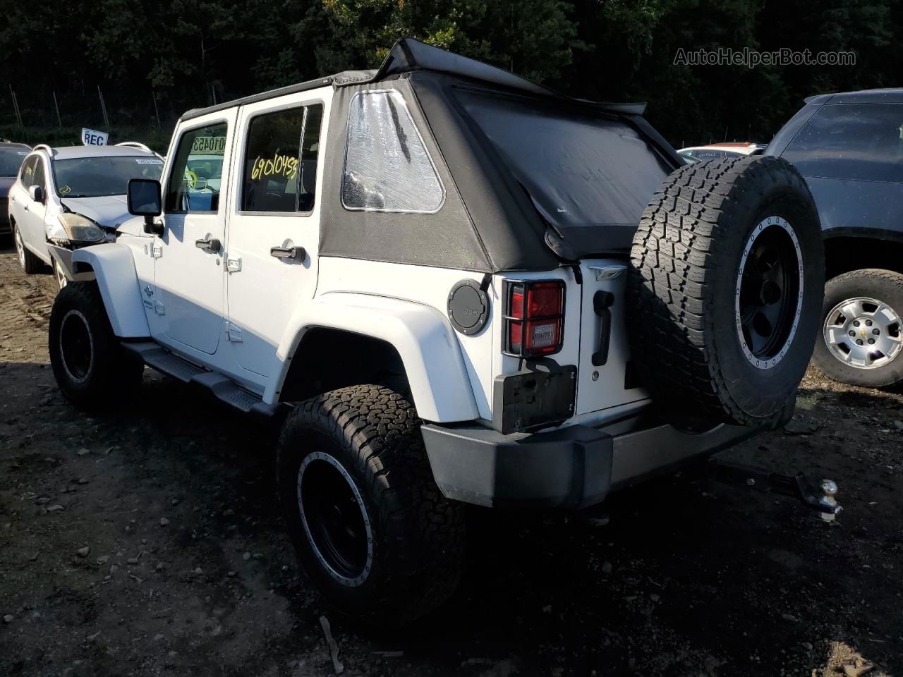 2014 Jeep Wrangler Unlimited Sport White vin: 1C4HJWDGXEL181169