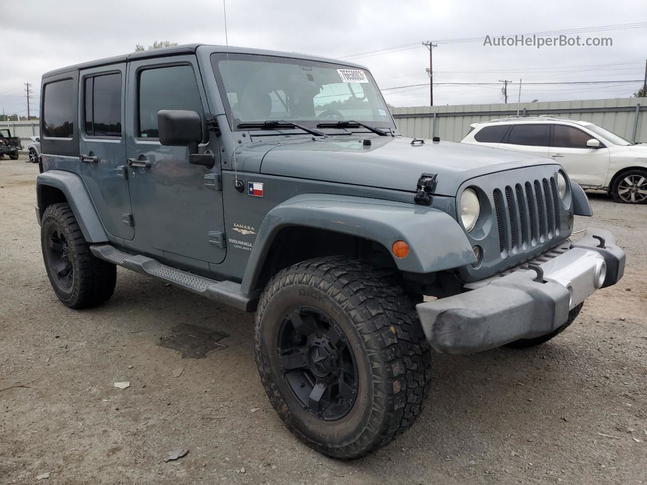 2014 Jeep Wrangler Unlimited Sahara Gray vin: 1C4HJWEG0EL290724