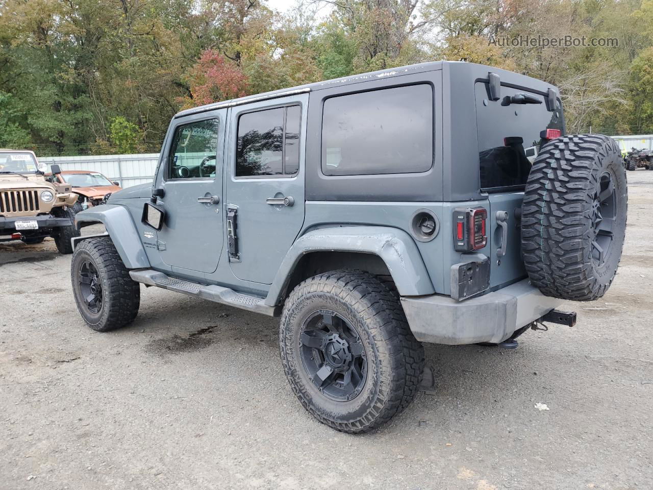 2014 Jeep Wrangler Unlimited Sahara Gray vin: 1C4HJWEG0EL290724