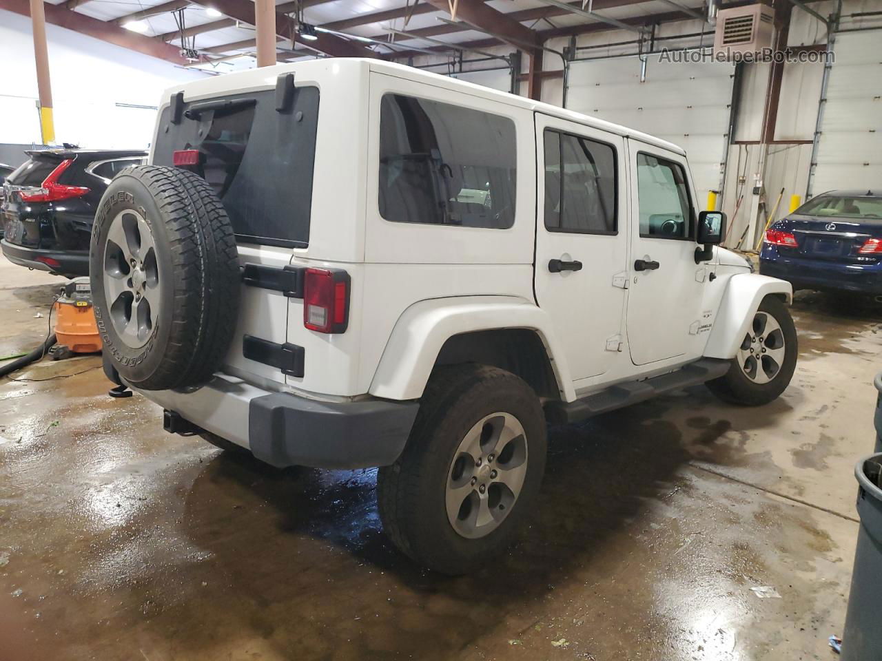 2017 Jeep Wrangler Unlimited Sahara White vin: 1C4HJWEG1HL733726