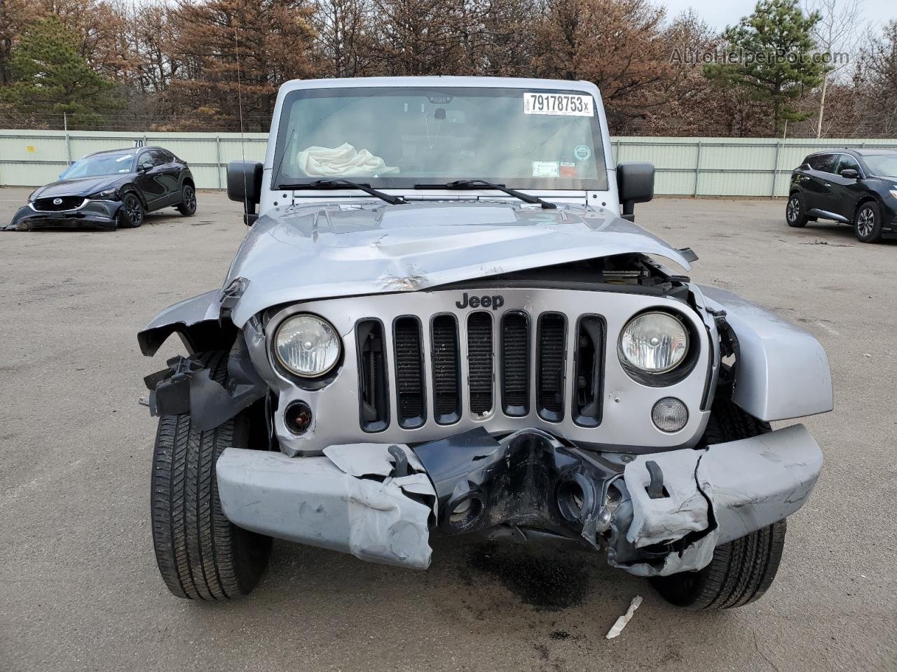 2014 Jeep Wrangler Unlimited Sahara Silver vin: 1C4HJWEG7EL202879