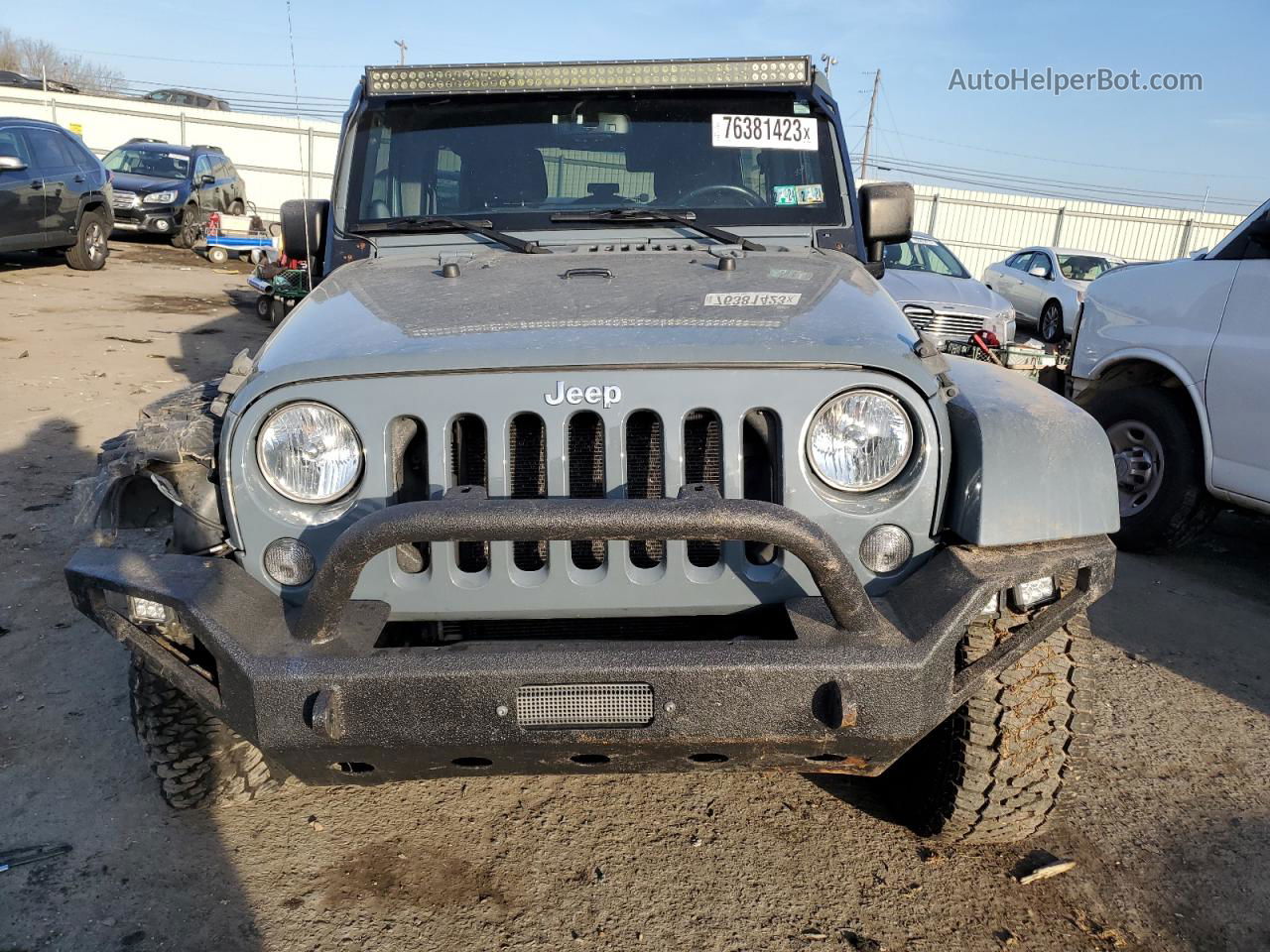 2014 Jeep Wrangler Unlimited Rubicon Gray vin: 1C4HJWFG9EL199241