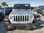 2023 Jeep Wrangler Sport Серебряный vin: 1C4HJXAG2PW681113