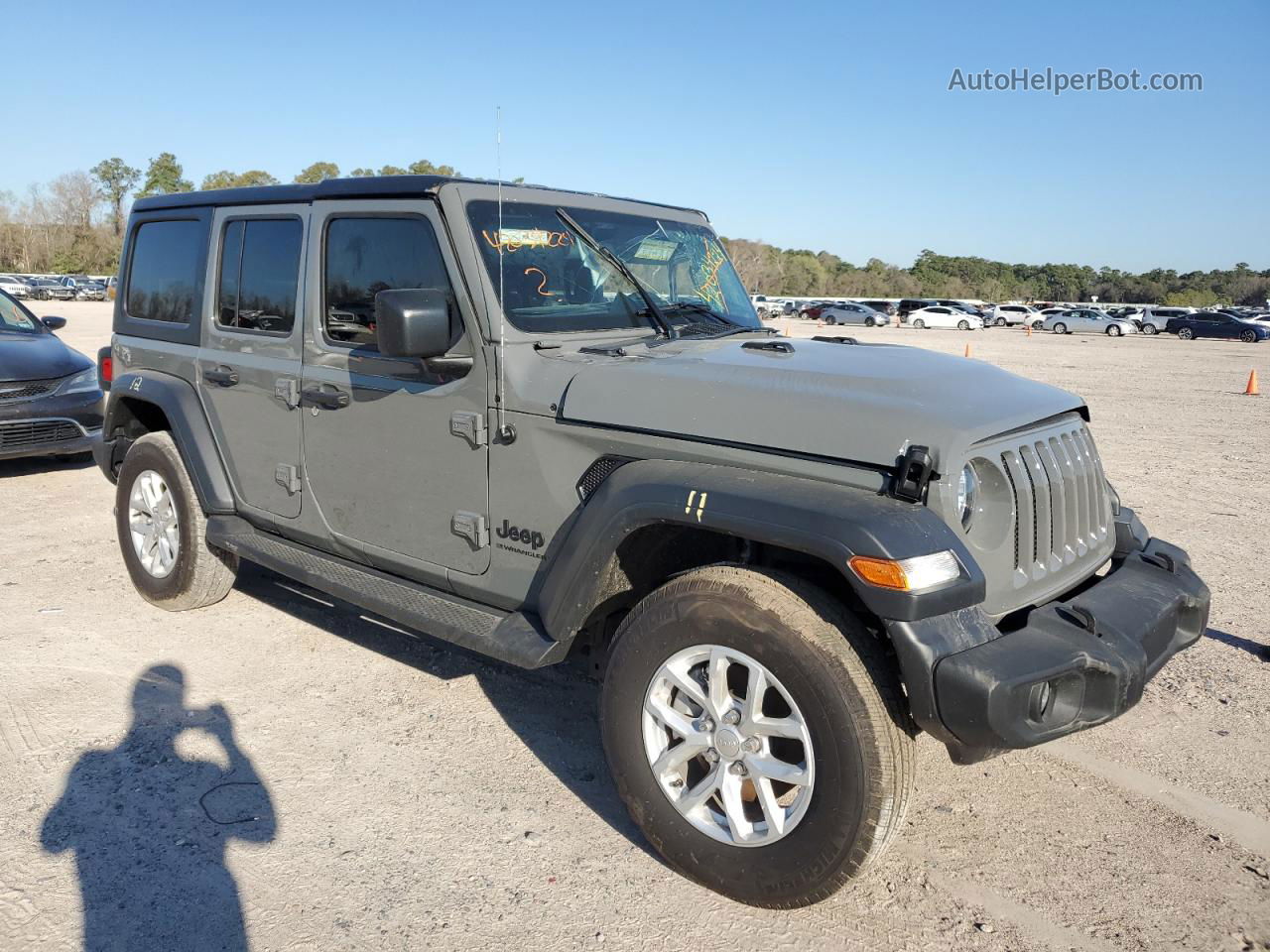 2023 Jeep Wrangler Sport Серебряный vin: 1C4HJXDG2PW660127