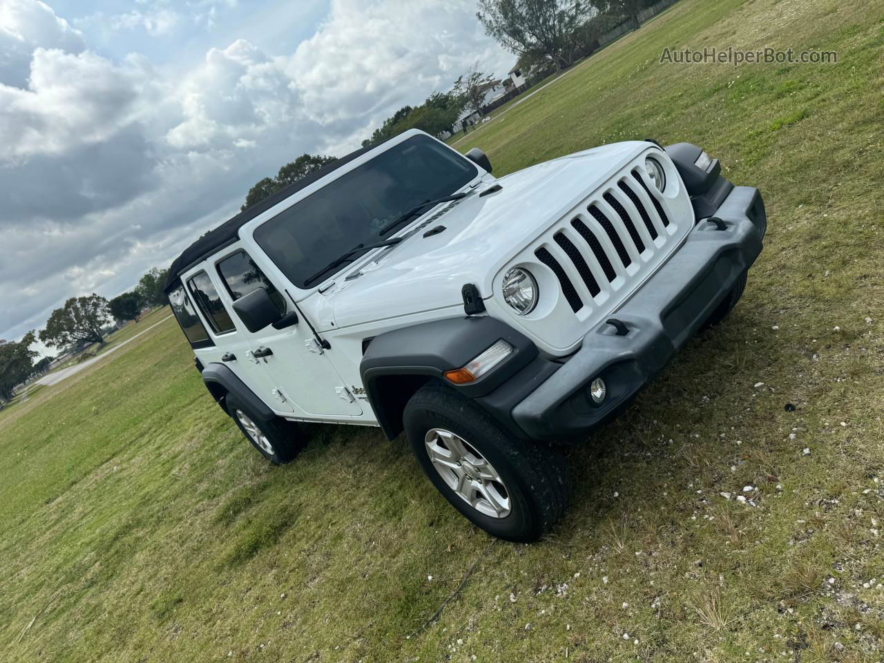 2019 Jeep Wrangler Unlimited Sport White vin: 1C4HJXDGXKW540164