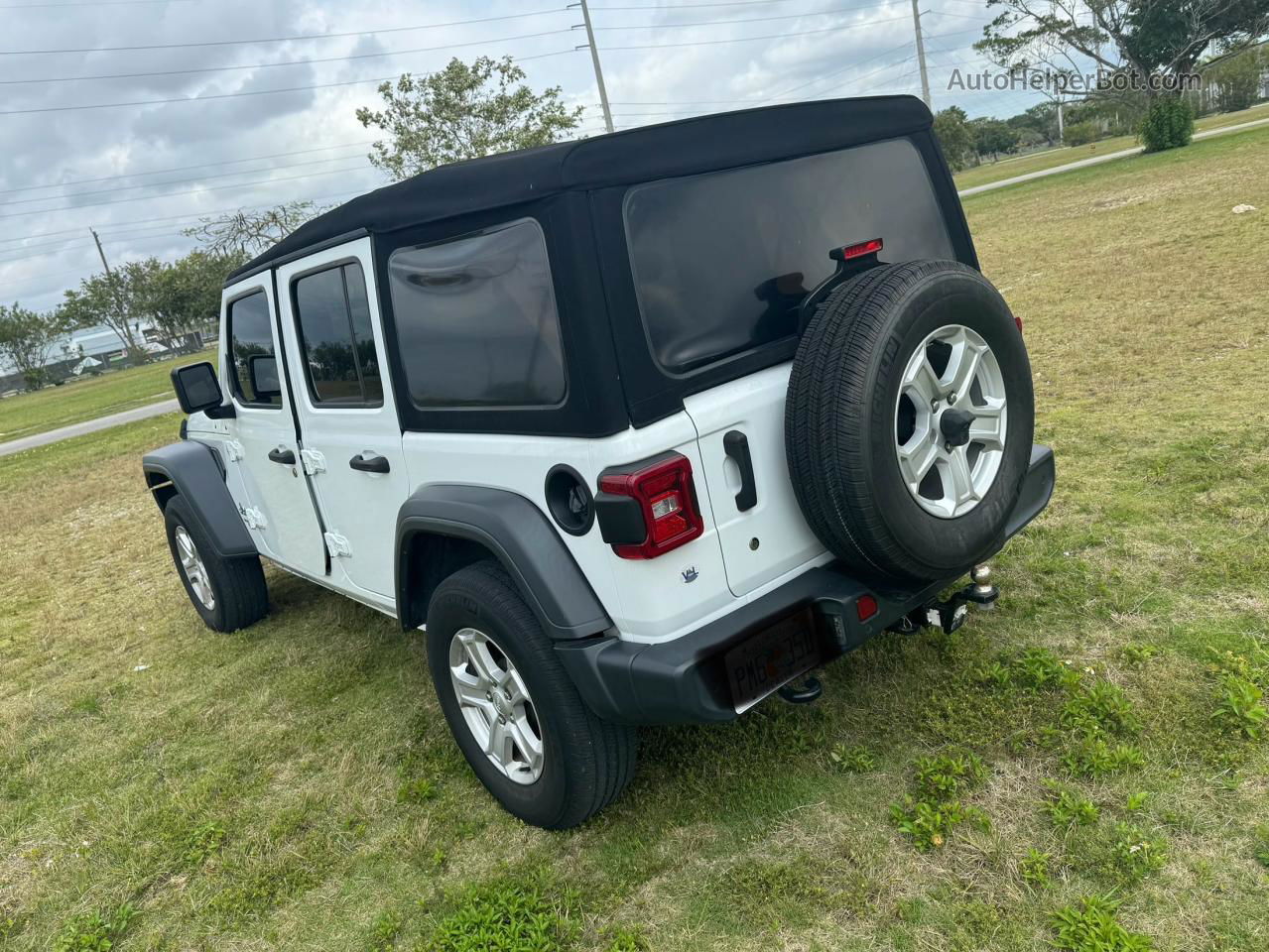 2019 Jeep Wrangler Unlimited Sport White vin: 1C4HJXDGXKW540164