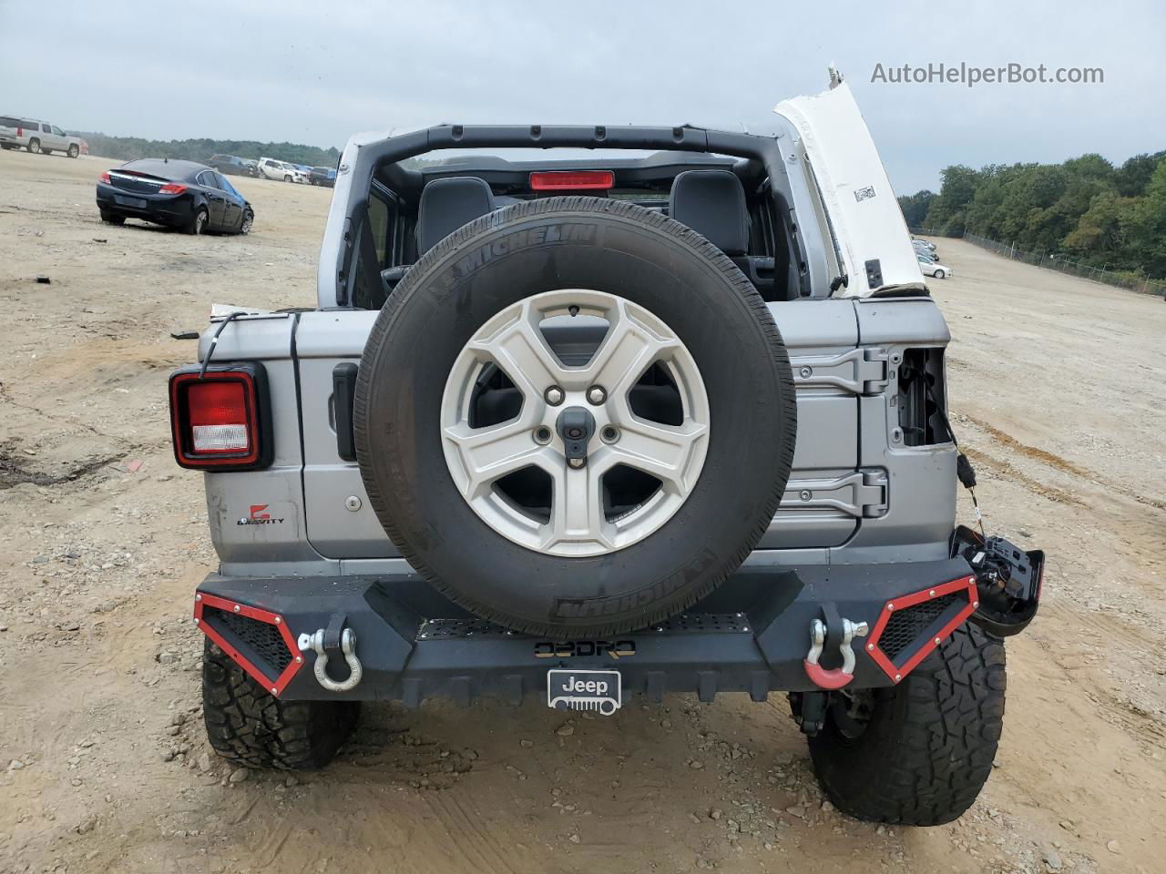 2019 Jeep Wrangler Unlimited Sport Silver vin: 1C4HJXDN7KW586016