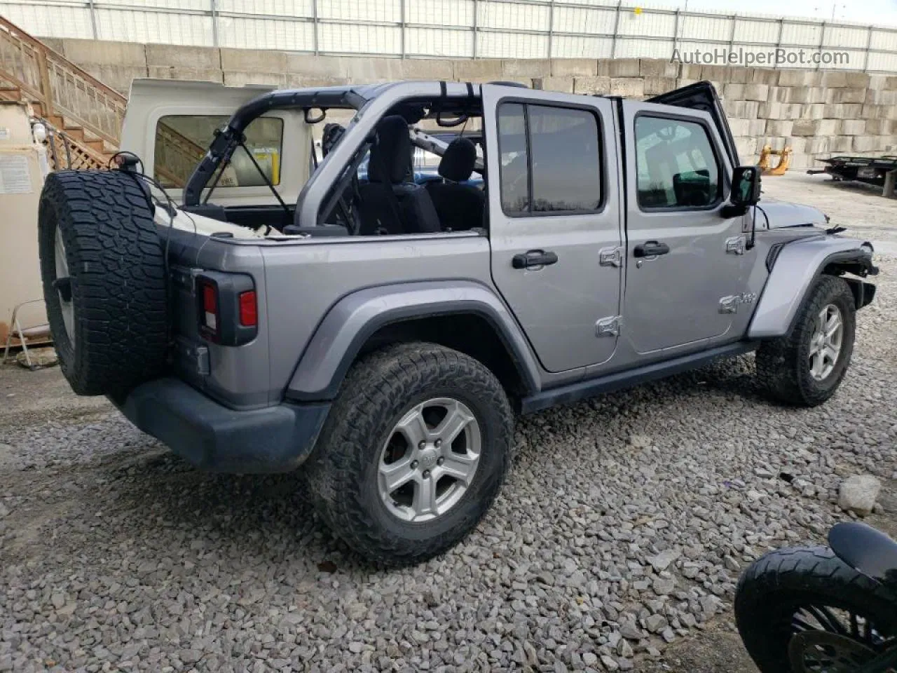 2019 Jeep Wrangler Unlimited Sport Silver vin: 1C4HJXDN8KW552974