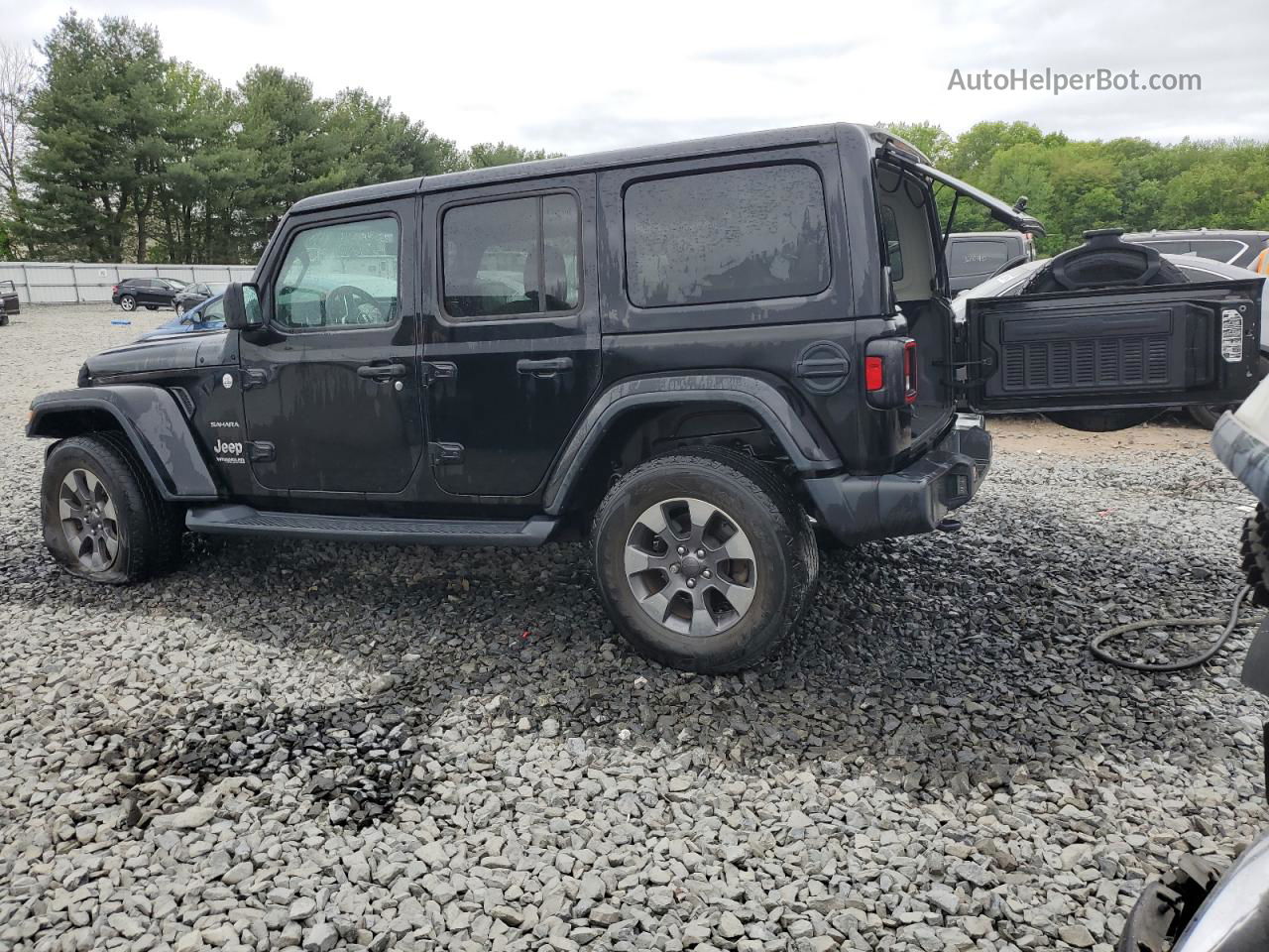 2019 Jeep Wrangler Unlimited Sahara Черный vin: 1C4HJXEG0KW568540