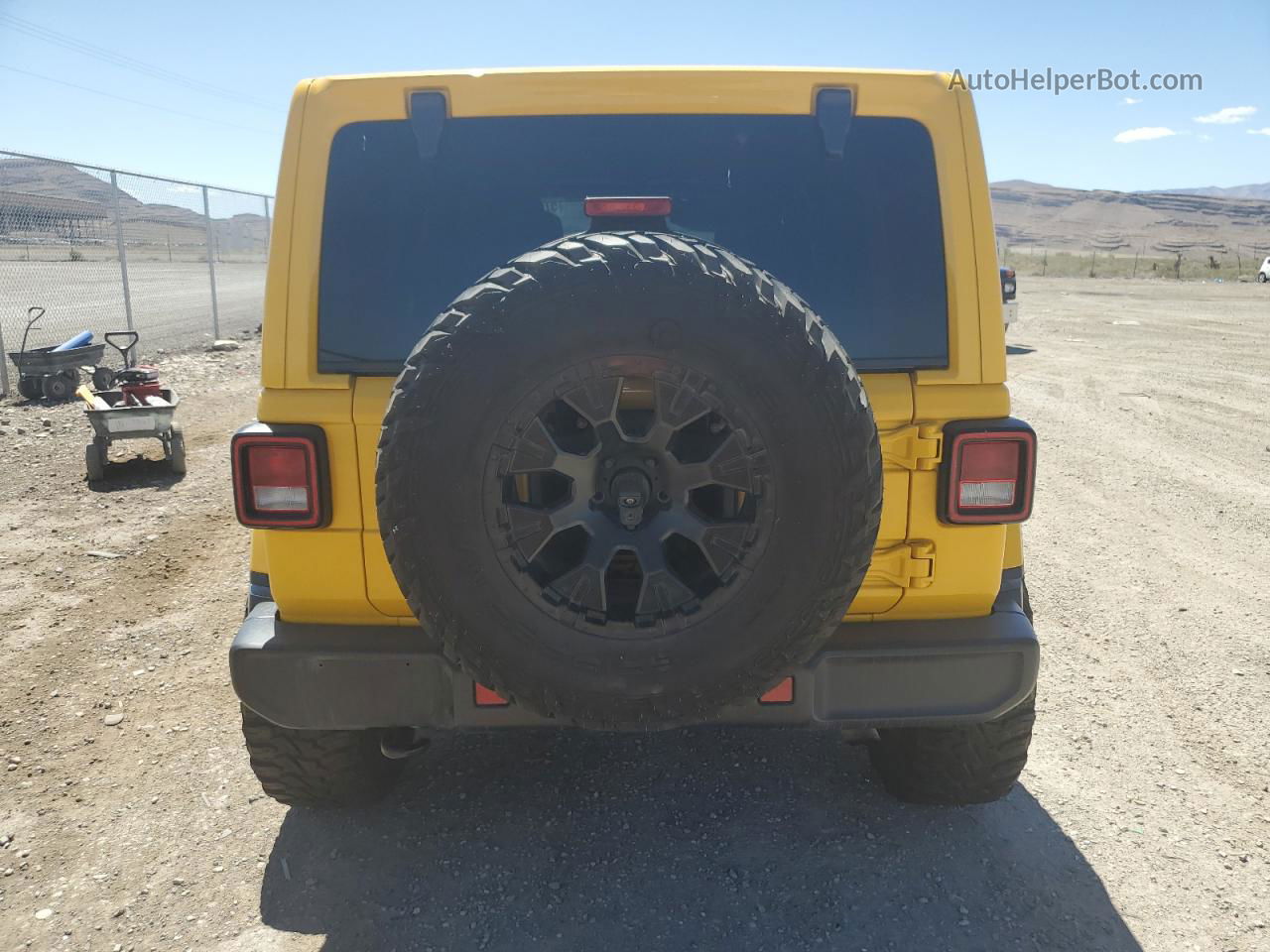 2019 Jeep Wrangler Unlimited Sahara Yellow vin: 1C4HJXEG0KW630227