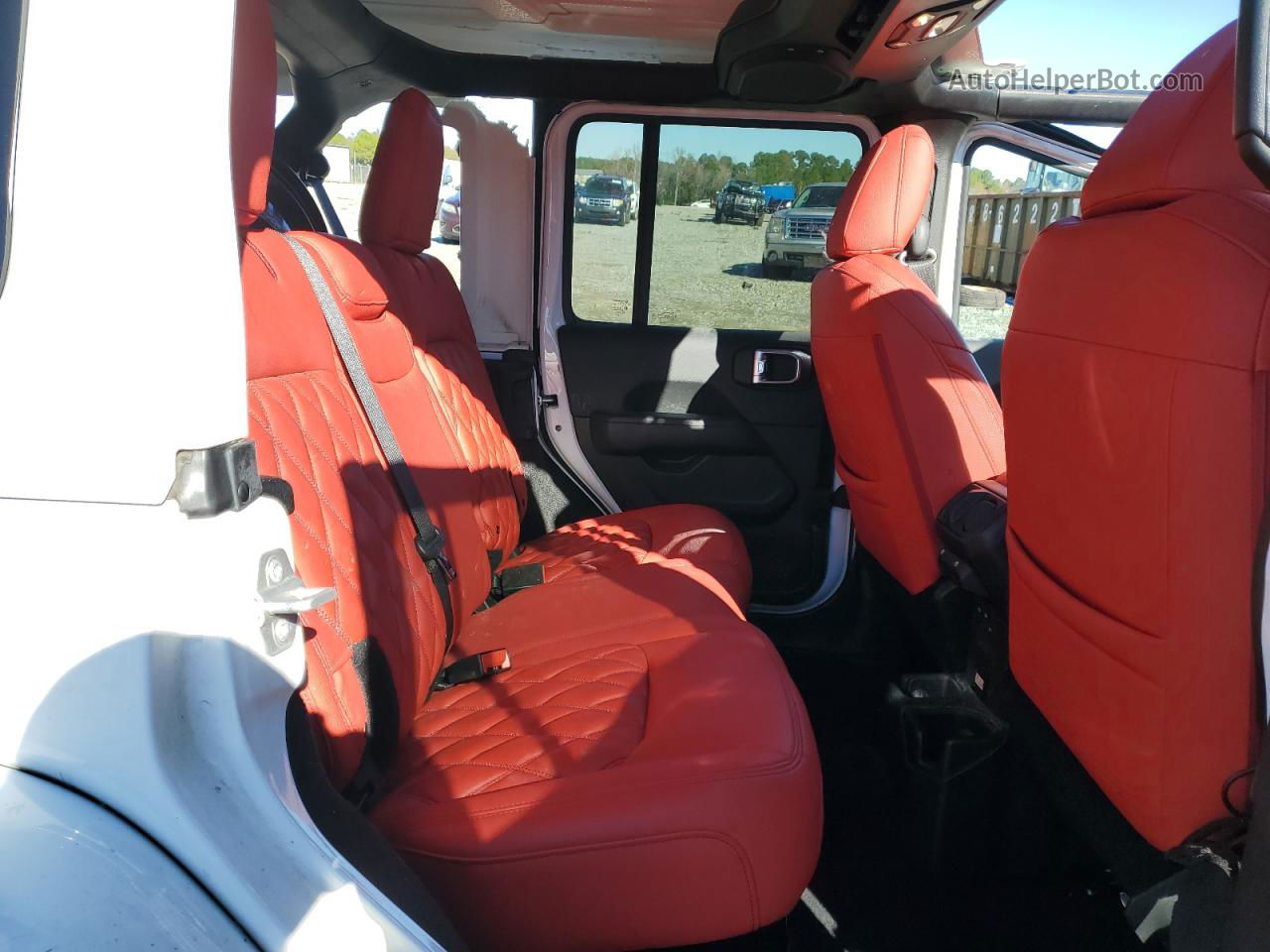 2019 Jeep Wrangler Unlimited Sahara White vin: 1C4HJXEG3KW543616