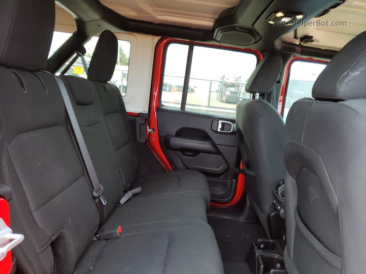 2019 Jeep Wrangler Unlimited Sahara Red vin: 1C4HJXEG3KW551893