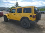 2019 Jeep Wrangler Unlimited Sahara Yellow vin: 1C4HJXEG4KW549196