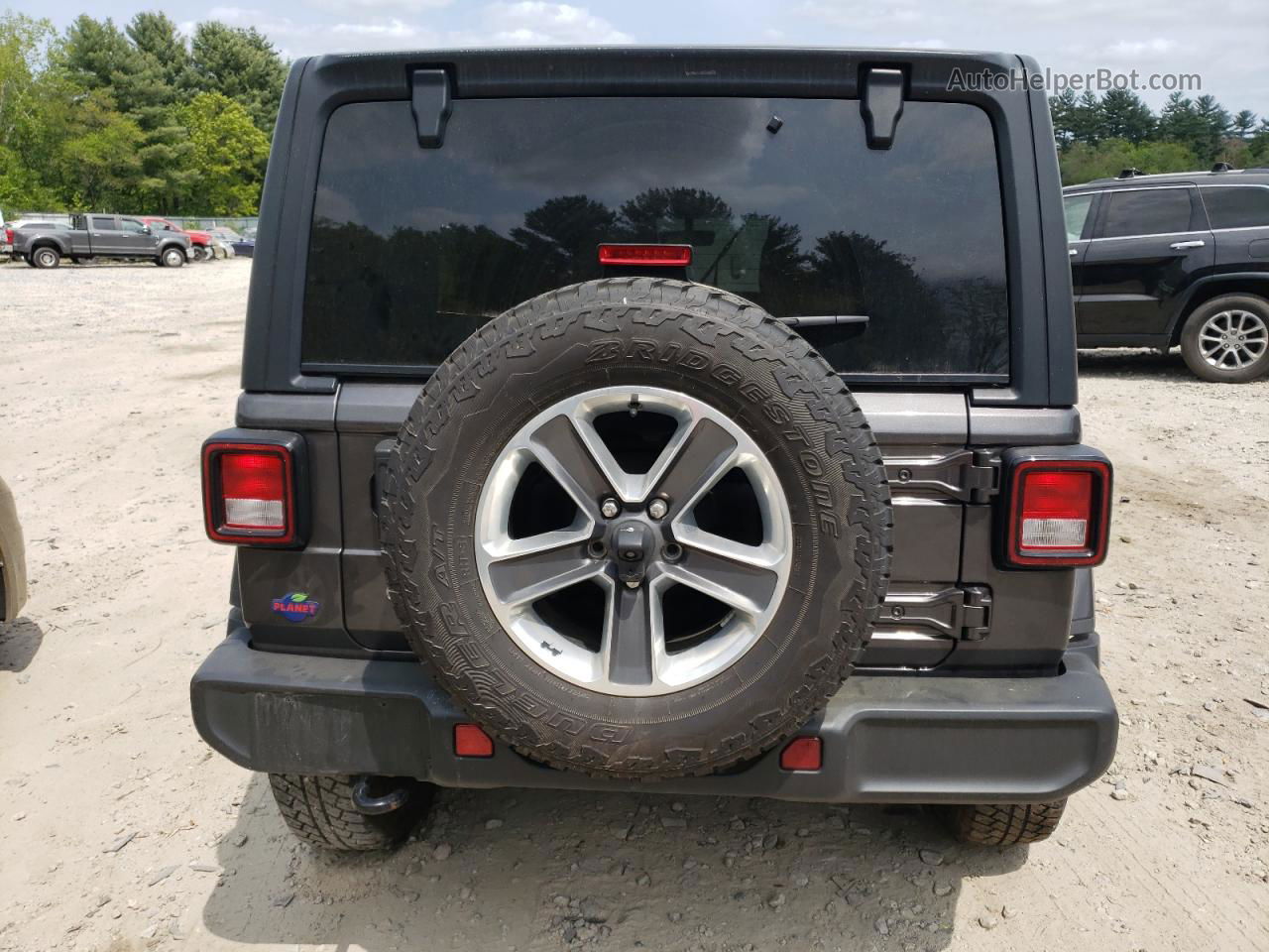 2019 Jeep Wrangler Unlimited Sahara Gray vin: 1C4HJXEG4KW643515