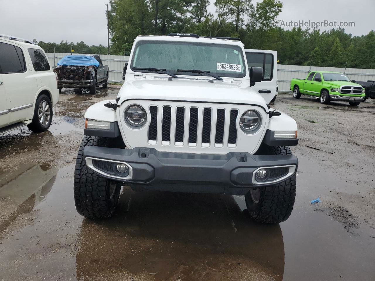 2019 Jeep Wrangler Unlimited Sahara White vin: 1C4HJXEG5KW667659