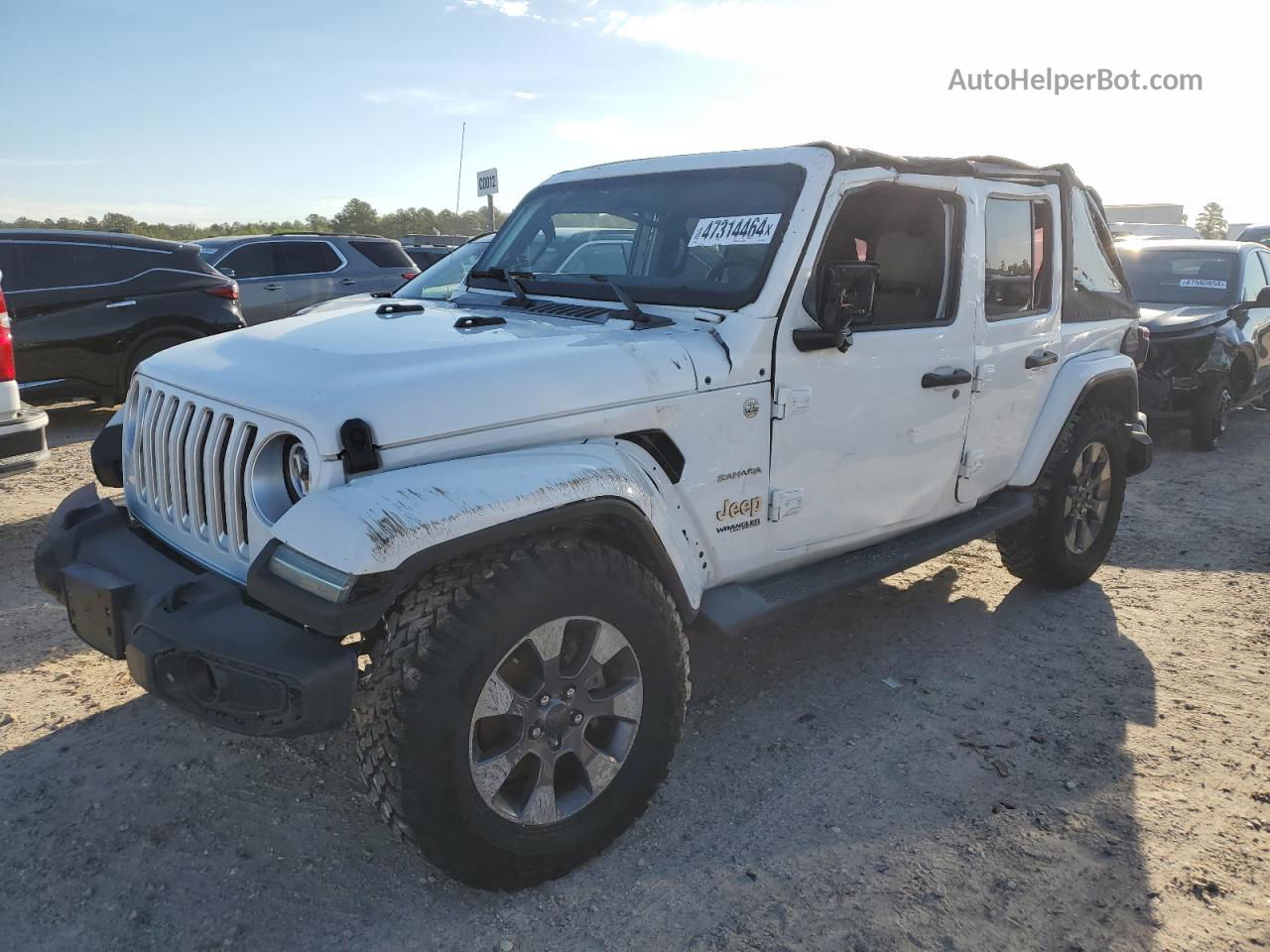 2019 Jeep Wrangler Unlimited Sahara White vin: 1C4HJXEG8KW579835