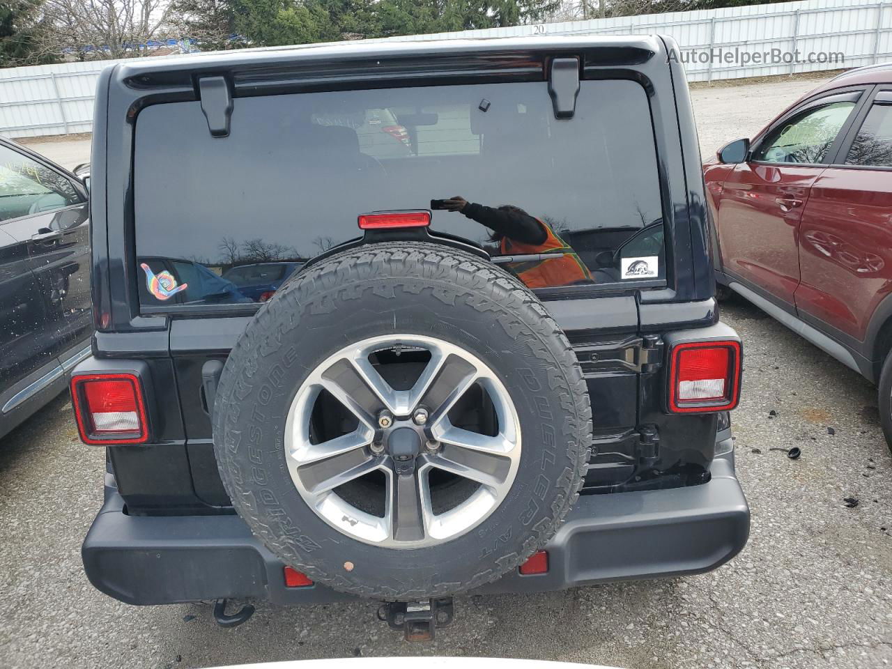 2019 Jeep Wrangler Unlimited Sahara Black vin: 1C4HJXEG8KW611487