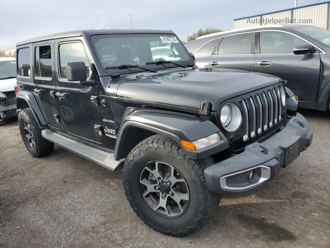 2019 Jeep Wrangler Unlimited Sahara Black vin: 1C4HJXEN1KW514923