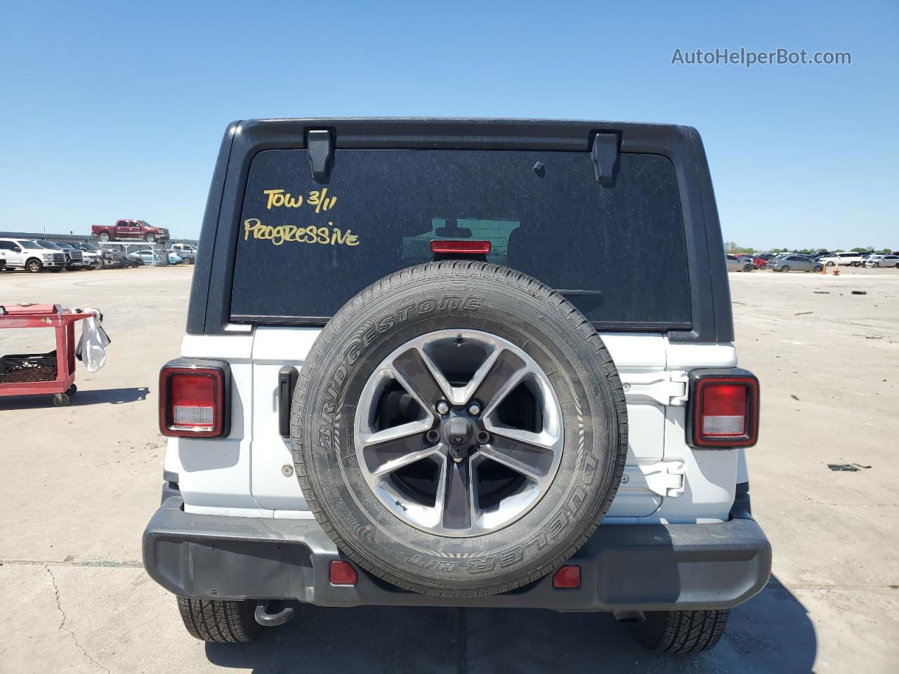 2019 Jeep Wrangler Unlimited Sahara White vin: 1C4HJXEN3KW516222