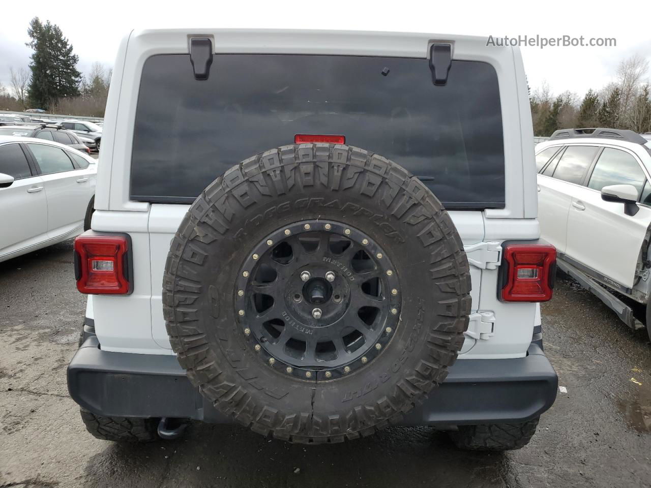 2019 Jeep Wrangler Unlimited Sahara White vin: 1C4HJXEN4KW618452