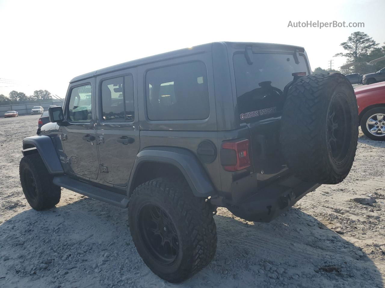 2019 Jeep Wrangler Unlimited Sahara Gray vin: 1C4HJXEN7KW534965