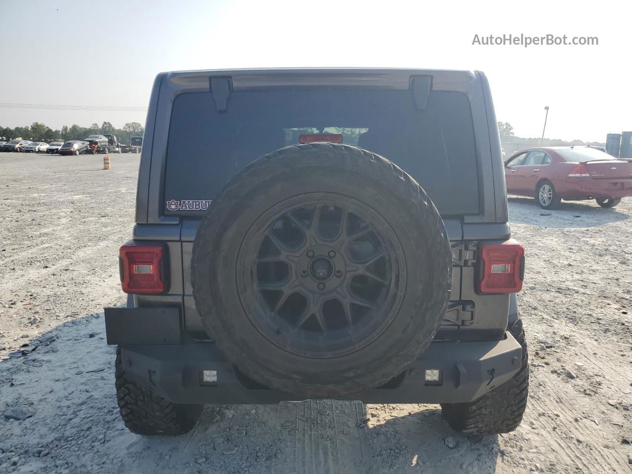 2019 Jeep Wrangler Unlimited Sahara Gray vin: 1C4HJXEN7KW534965