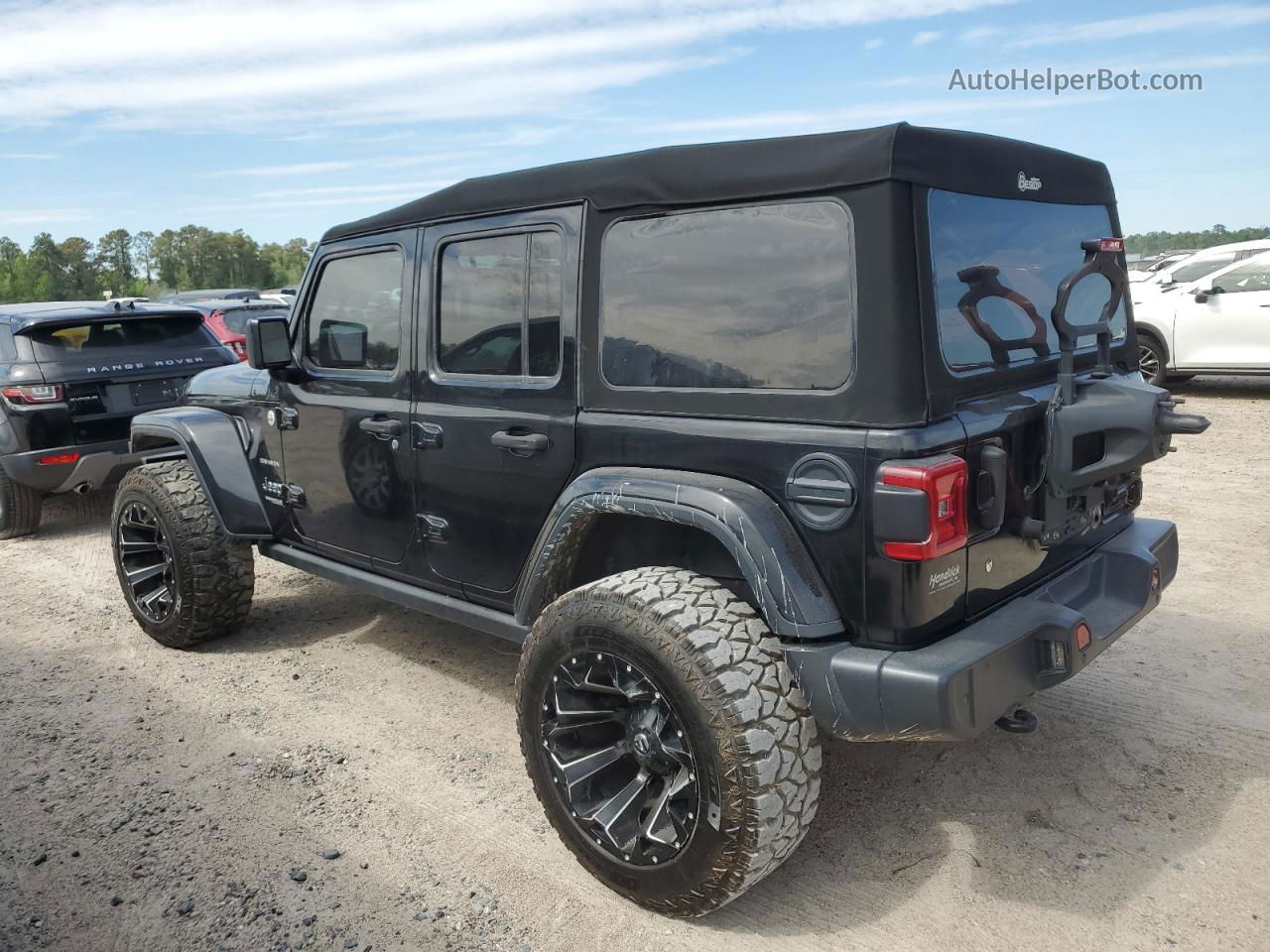 2019 Jeep Wrangler Unlimited Sahara Black vin: 1C4HJXEN9KW595962