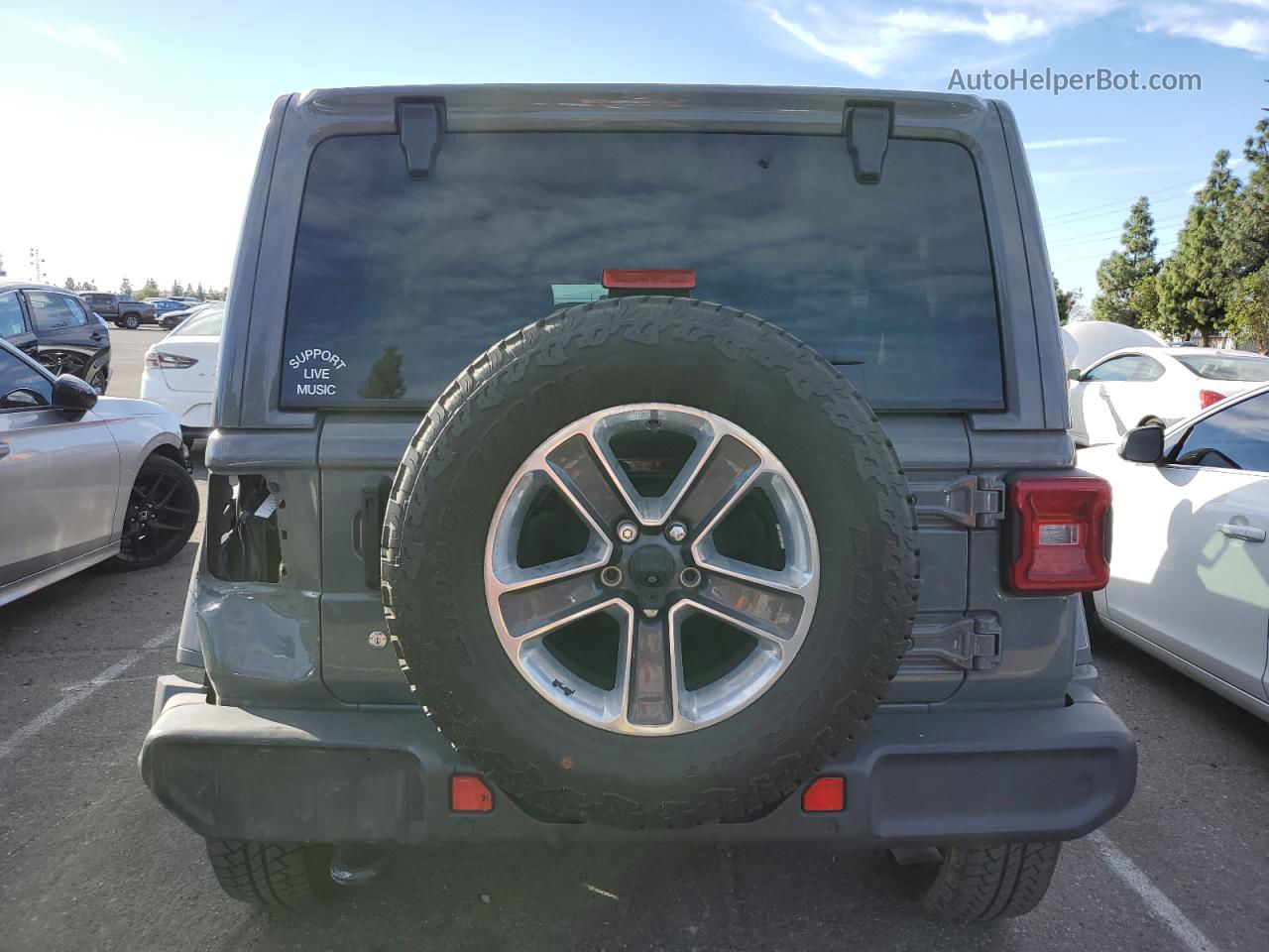 2019 Jeep Wrangler Unlimited Sahara Серый vin: 1C4HJXENXKW521031