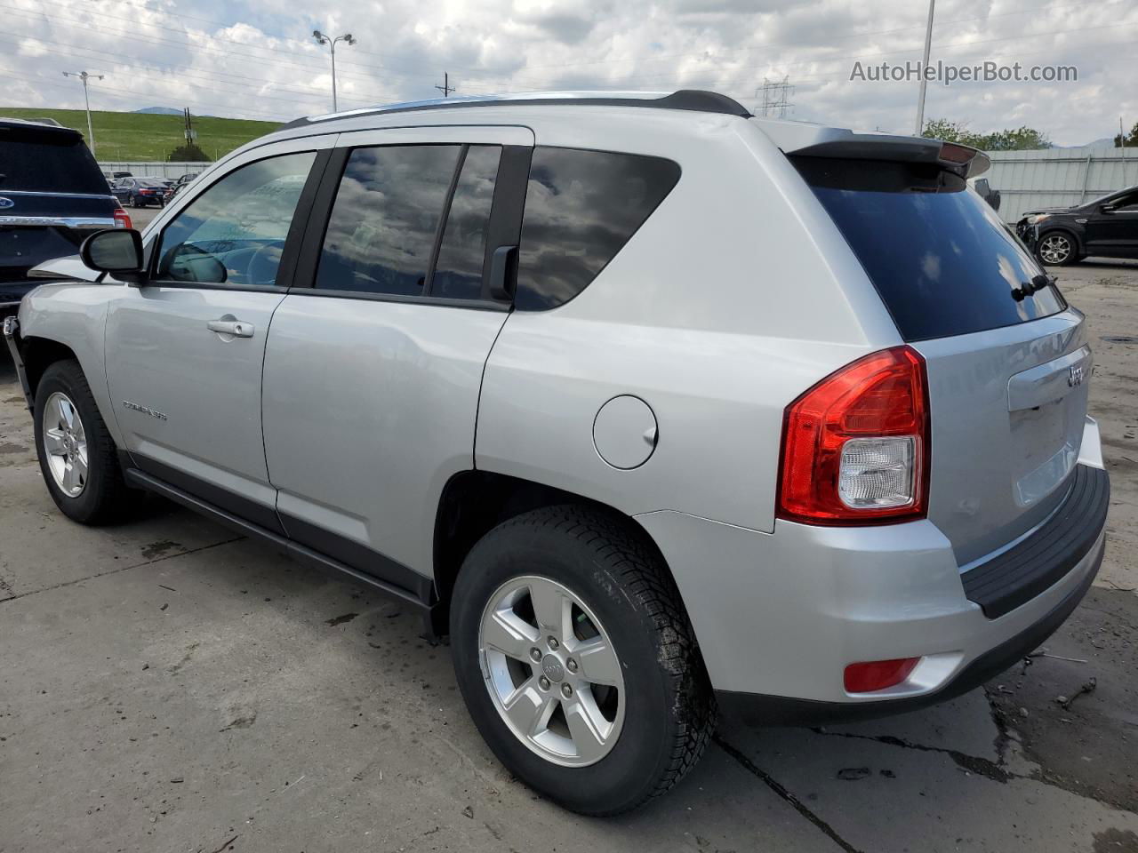 2013 Jeep Compass Sport Silver vin: 1C4NJCBA1DD208171