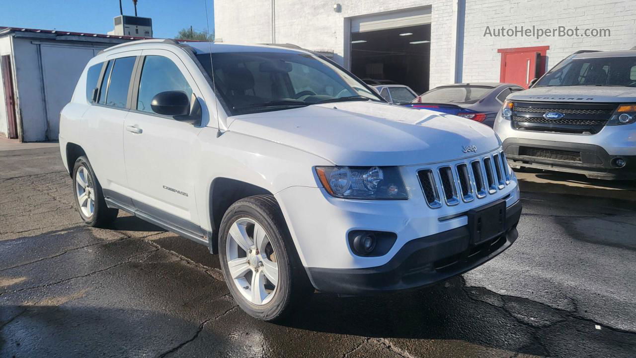 2016 Jeep Compass Sport White vin: 1C4NJCBA1GD559621