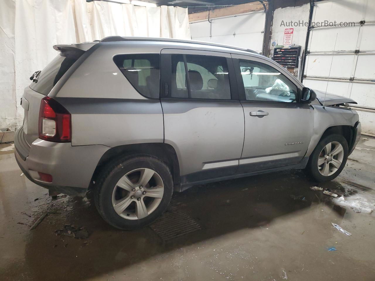 2016 Jeep Compass Sport Silver vin: 1C4NJCBA8GD553881