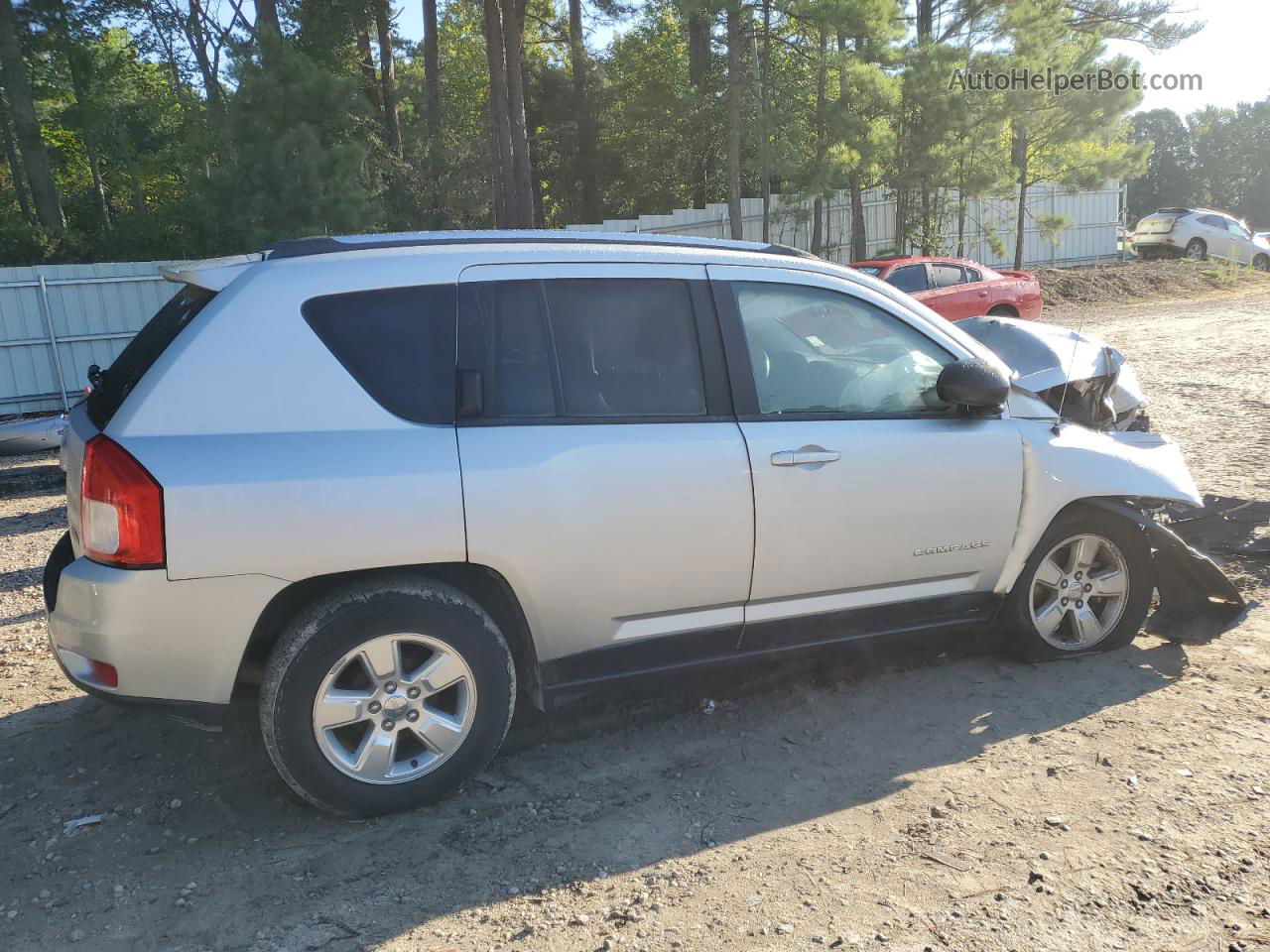 2013 Jeep Compass Latitude Silver vin: 1C4NJCEA0DD166426