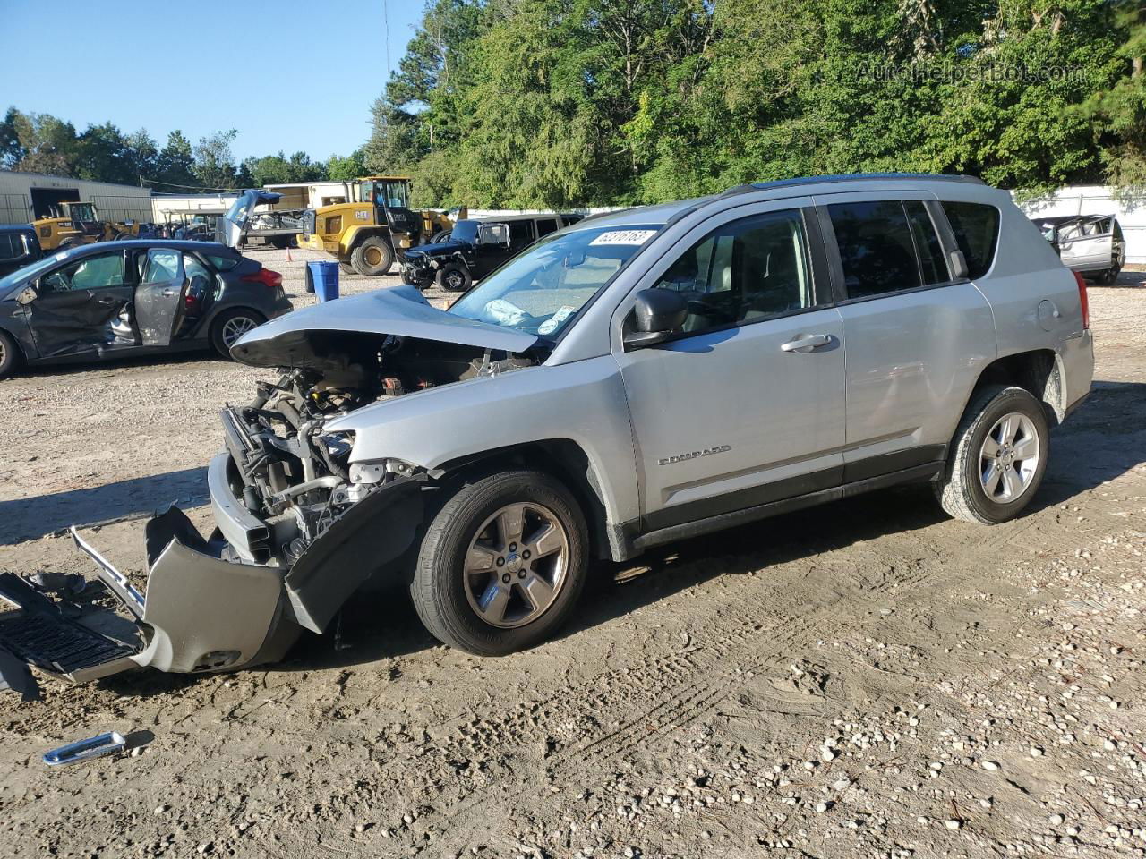 2013 Jeep Compass Latitude Silver vin: 1C4NJCEA0DD166426