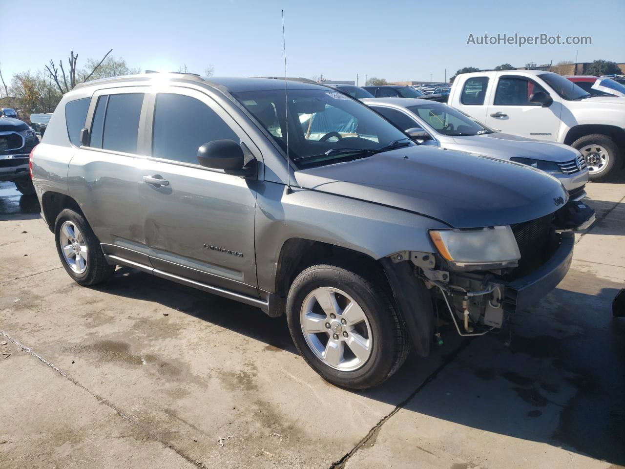 2013 Jeep Compass Latitude Gray vin: 1C4NJCEA1DD230330