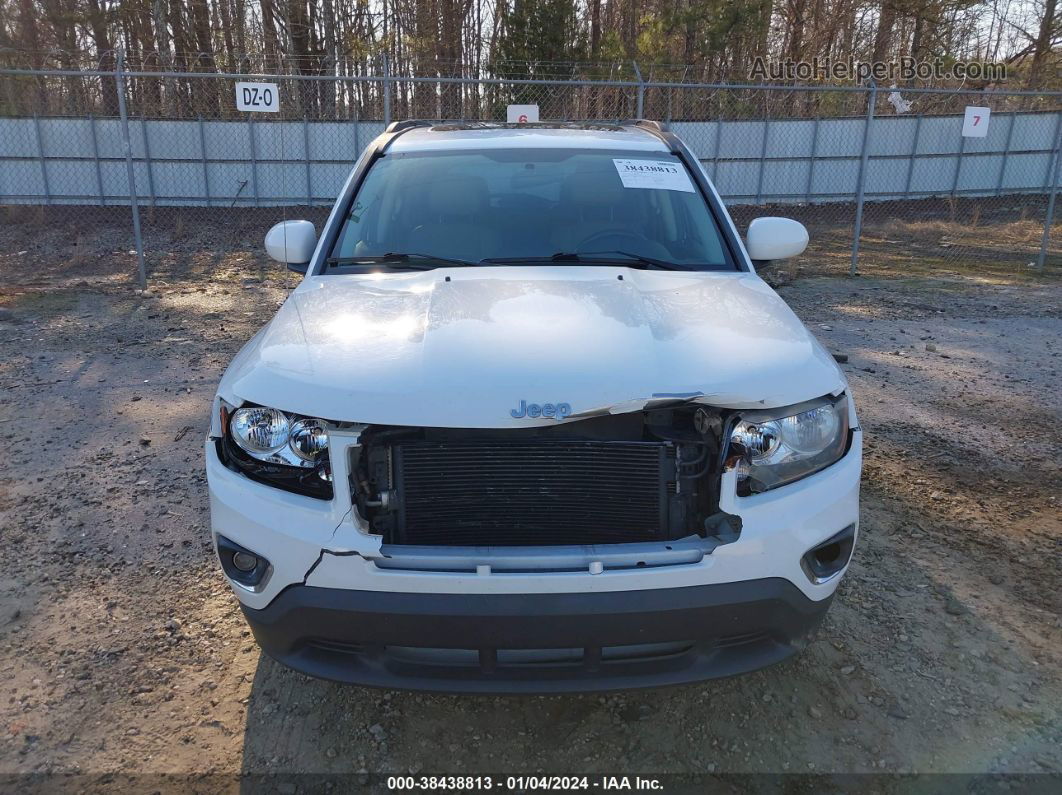 2014 Jeep Compass Latitude White vin: 1C4NJCEA1ED681646