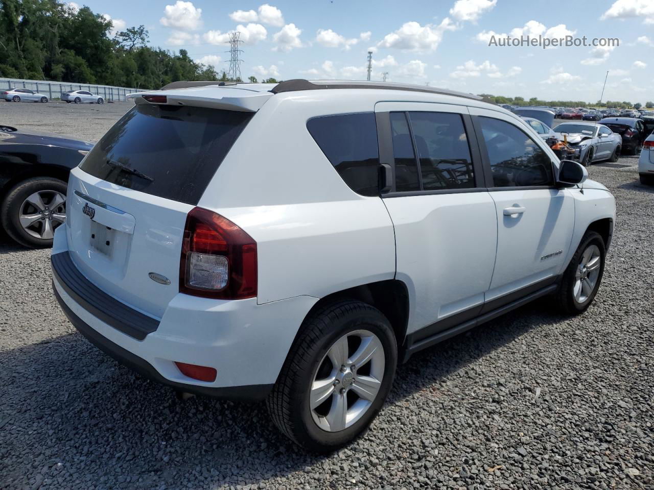 2016 Jeep Compass Latitude White vin: 1C4NJCEA1GD633518