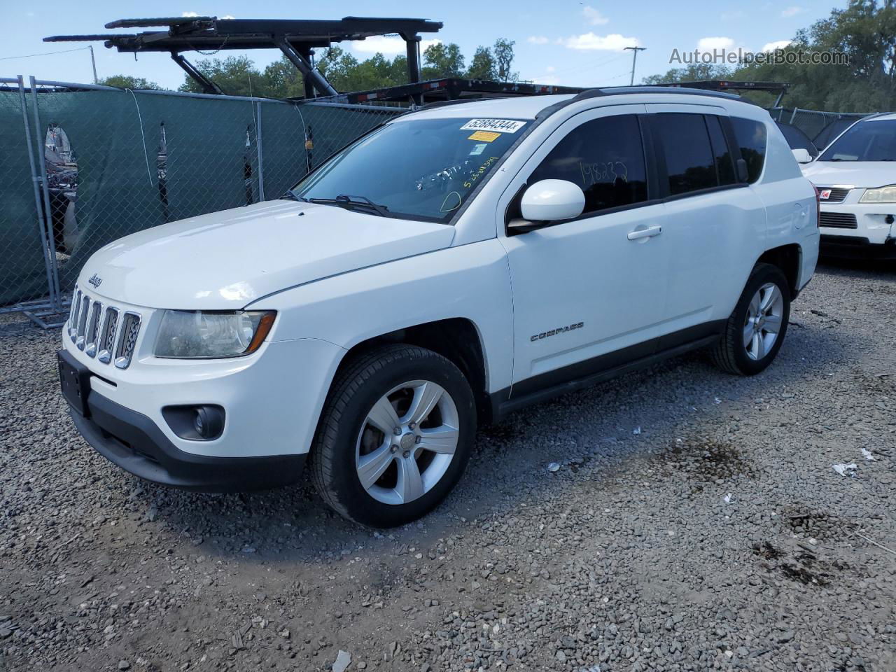 2016 Jeep Compass Latitude White vin: 1C4NJCEA1GD633518