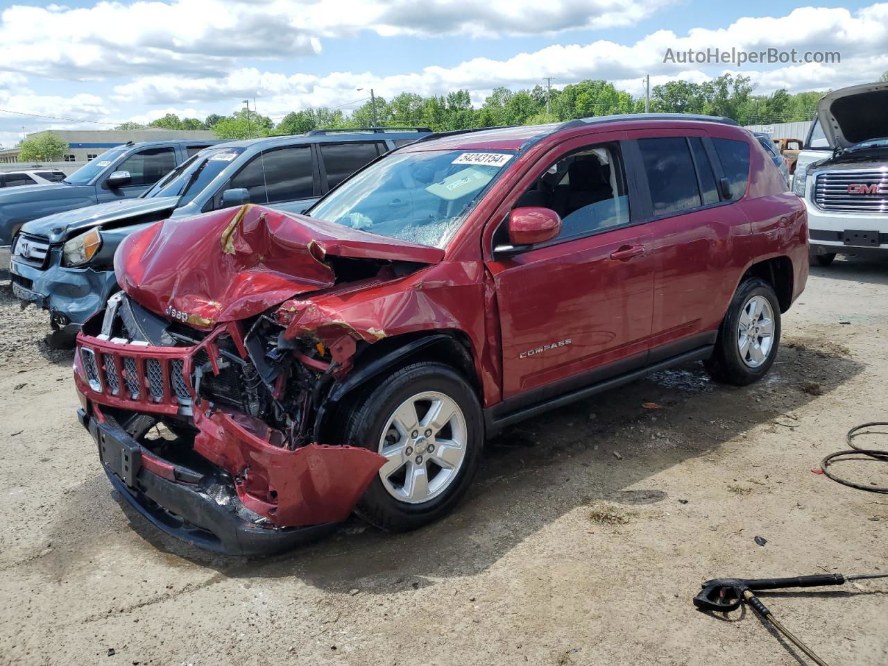 2016 Jeep Compass Latitude Maroon vin: 1C4NJCEA1GD709948