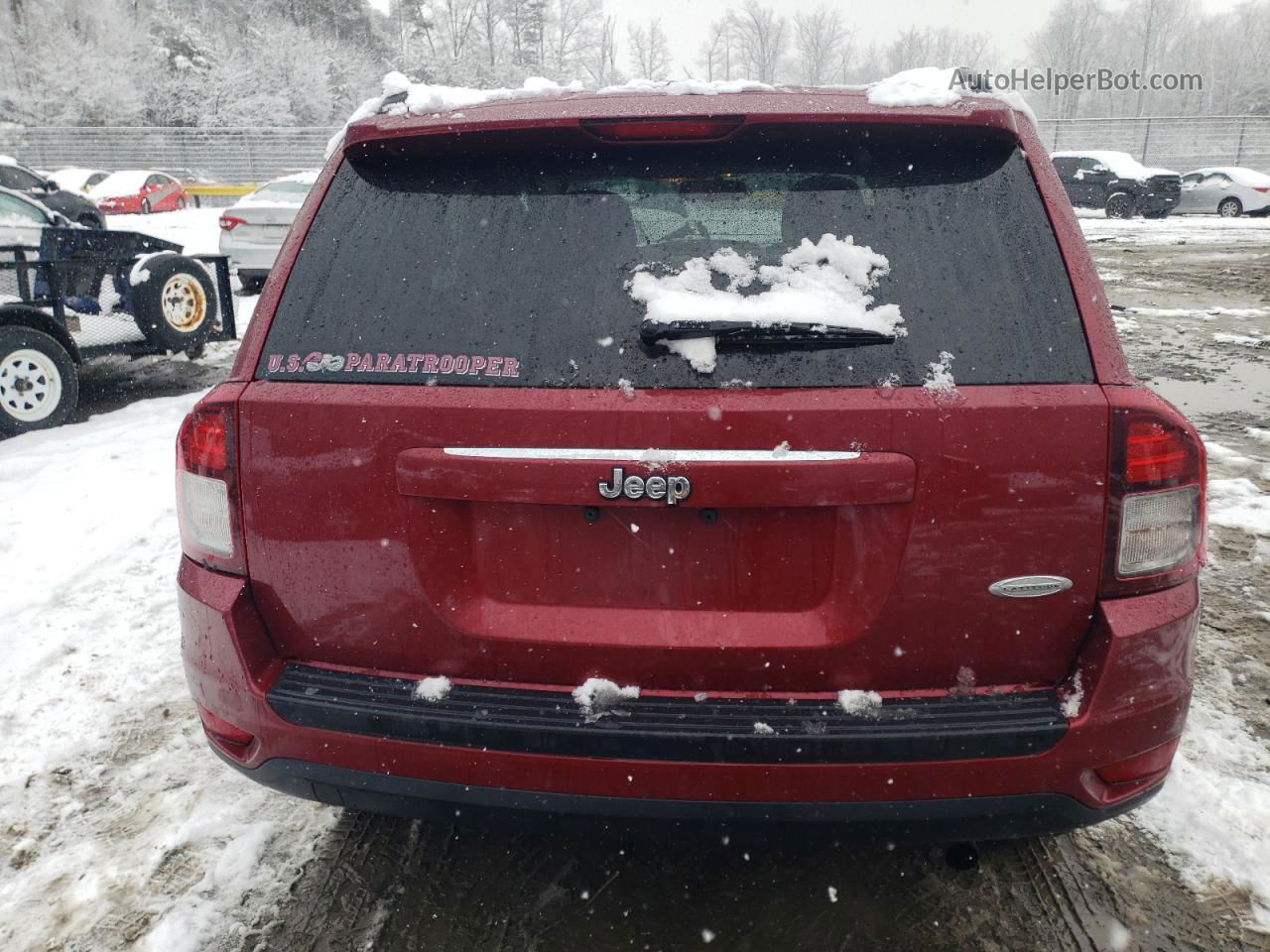 2016 Jeep Compass Latitude Maroon vin: 1C4NJCEA3GD751635