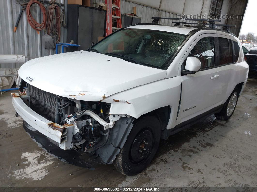 2014 Jeep Compass Latitude White vin: 1C4NJCEA5ED680158