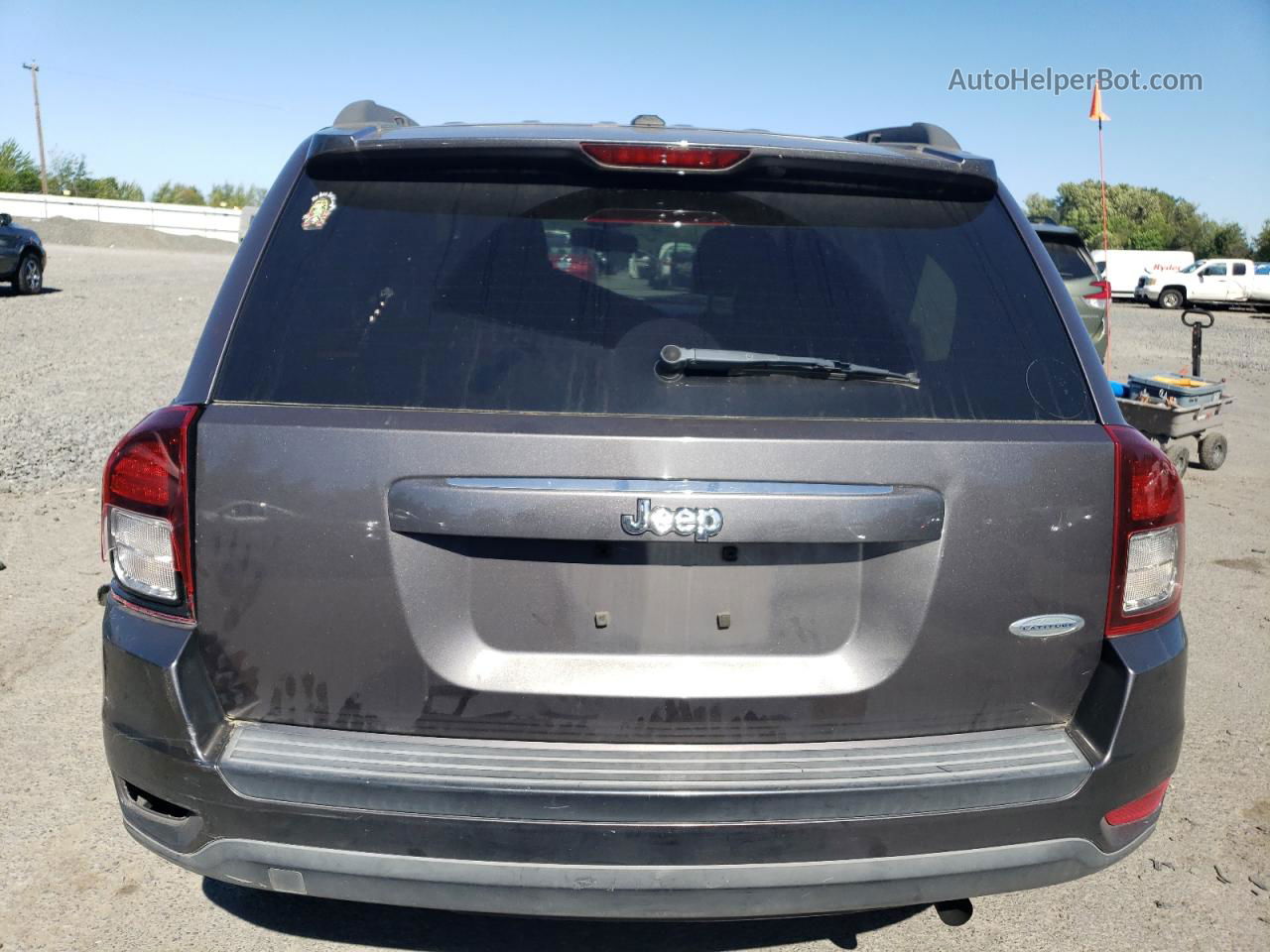 2016 Jeep Compass Latitude Gray vin: 1C4NJCEA5GD599521