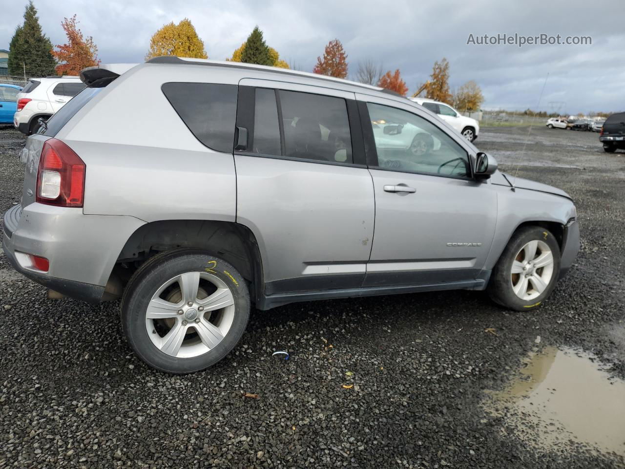 2016 Jeep Compass Latitude Silver vin: 1C4NJCEA5GD636597