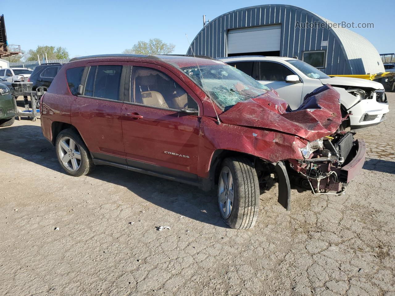 2014 Jeep Compass Latitude Red vin: 1C4NJCEA6ED752758