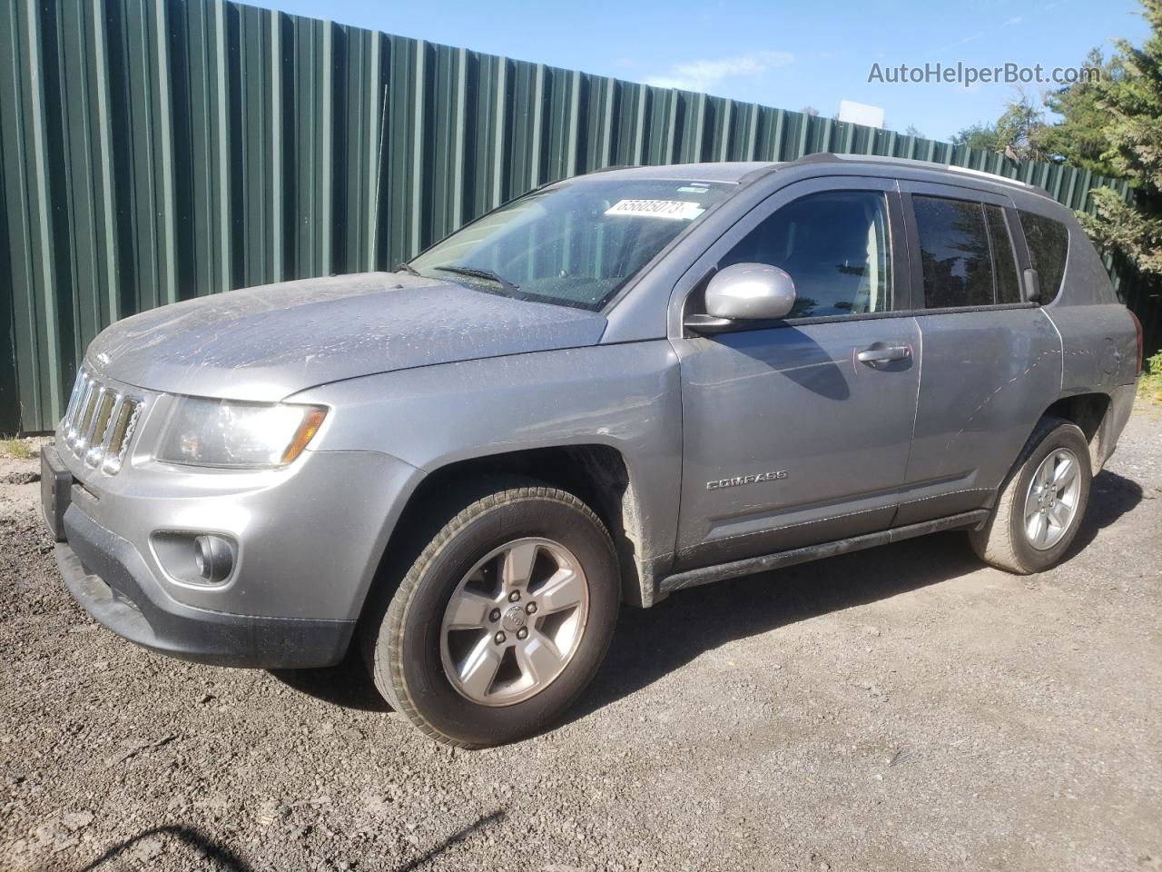 2016 Jeep Compass Latitude Gray vin: 1C4NJCEA6GD704938