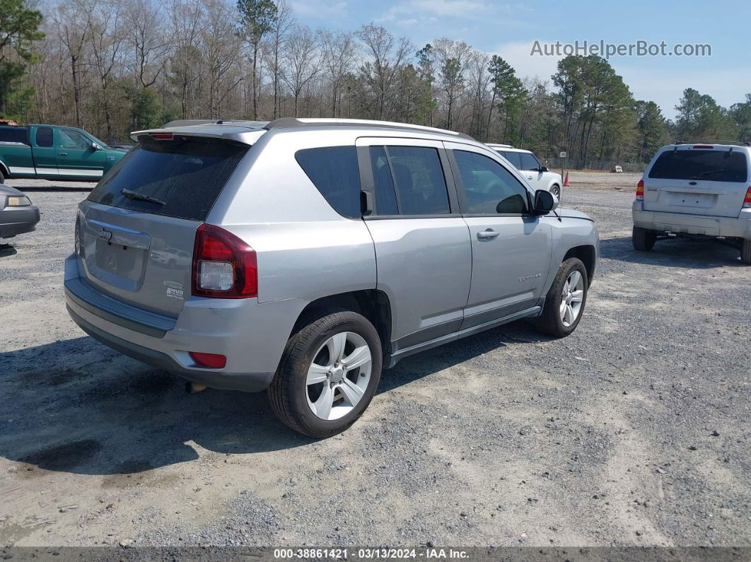 2016 Jeep Compass Latitude Gray vin: 1C4NJCEA7GD599410